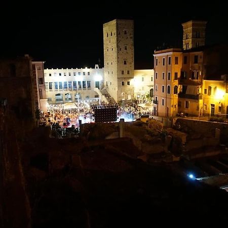 Apartamento Casa Al Teatro Terracina Exterior foto